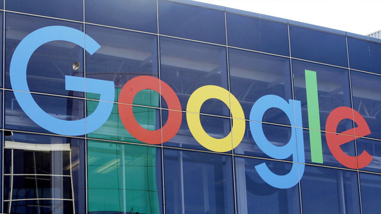 Gündemden Son Bilgiler: Son Gelişme: Google'ın başı arama özetleri yüzünden belaya girdi: 300'ü aşkın gazetede