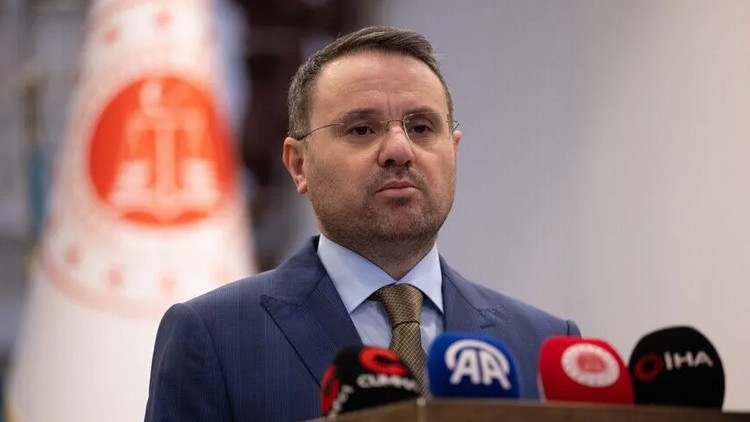 Gündemden Son Bilgiler: Son Gelişme: Bakan Gürlek: Adliye ve idare uyum içerisinde olduğunda başarı gelir (Det