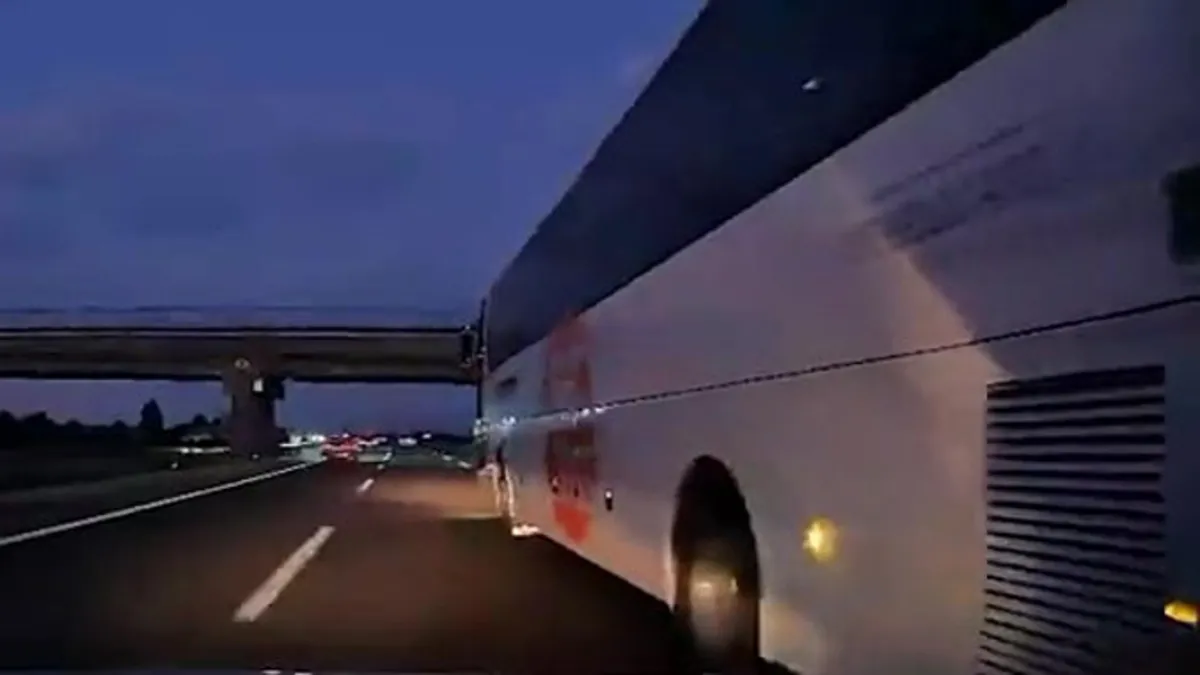 Bolu’da faciaya ramak kala! Yolcu otobüsü otomobile kaza yaptırdı! ve Son Gelişmeler
