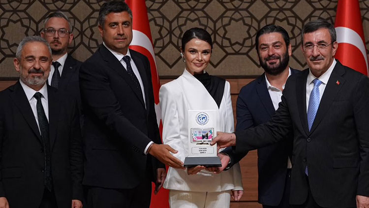 Ayrıntılar Netleşti: Analiz | Yılın dizisi Uzak Şehir: İşte Ayrıntılar ve Merak Edilenler