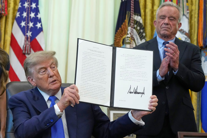 Son Gelişme: Beyaz Saray’dan olağan dışı kararname! Bilim dünyası şokta... Trump şimdi de çocukluk çağı aşılar