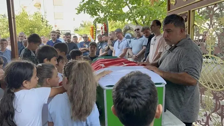 Gündemden Son Bilgiler: Son Gelişme: Çanakkale'deki böcek ilacı faciasında oğlunu kaybeden acılı baba konuştu: