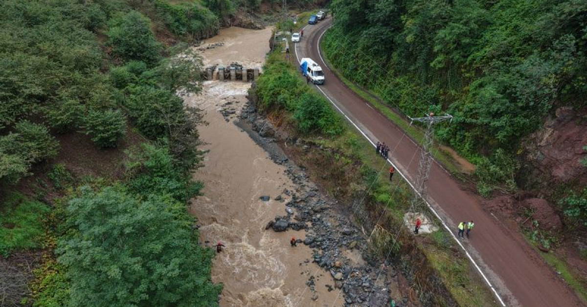 Gündemden Son Bilgiler: Son Gelişme: Giresun'da sel! 2 kişi kayıp! (Detaylar) ve Merak Edilenler