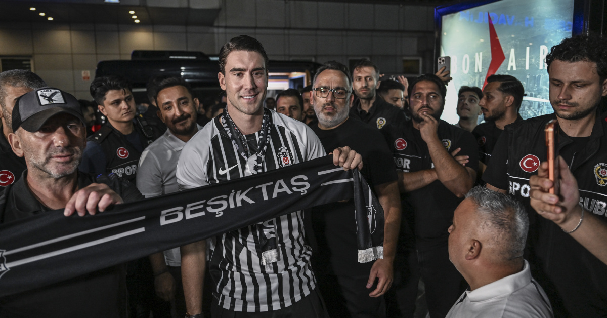 Gündemden Son Bilgiler: Vlahovic Beşiktaş'ın 3. Sırp futbolcusu oldu: Gelişmeler Takip Ediliyor