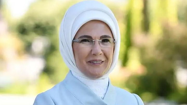 Ayrıntılar Netleşti: Emine Erdoğan'dan "AK Parti'nin 25. Kuruluş Yıl Dönümü" programına ilişkin paylaşım ve So