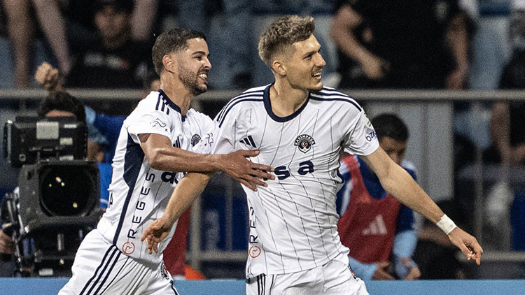 Gündemden Son Bilgiler: Analiz | Süper Lig'de Benedyczak fırtınası! Daha iyisi yok ve Son Gelişmeler ve Merak