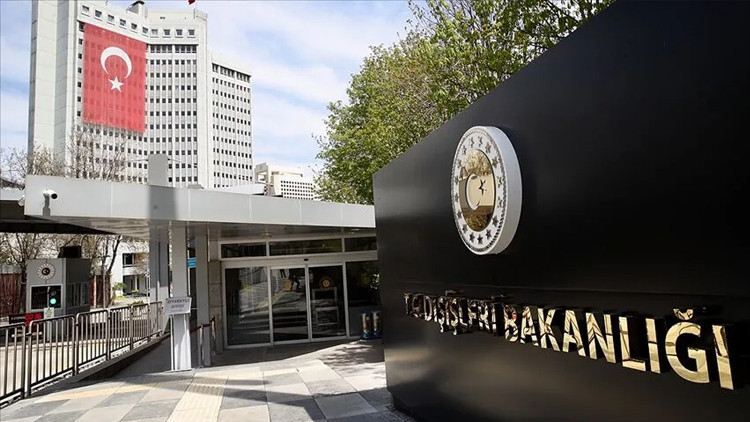 Gündemden Son Bilgiler: Son Gelişme: Dışişleri Bakanlığı'ndan Endonezya'ya taziye mesajı ve Son Gelişmeler - S