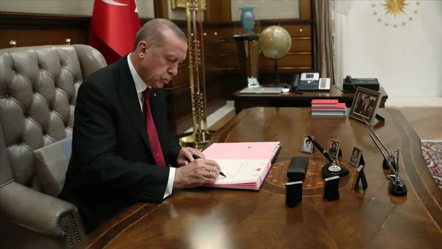 Cumhurbaşkanlığı atamaları Resmi Gazete'de: İşte Ayrıntılar ve Merak Edilenler
