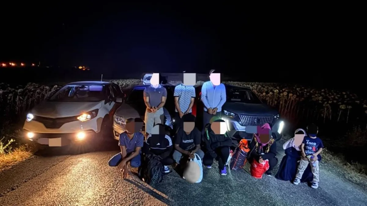 Son Gelişme: Son Gelişme: Edirne’de göçmen kaçakçılığı operasyonu! 3 organizatör ve 7 düzensiz göçmen Ele Geçi