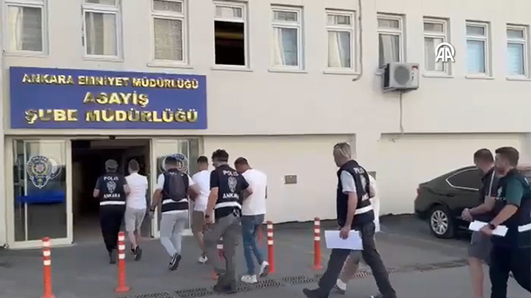 Son Gelişme: Son Gelişme: Ankara'da fuhuş operasyonu: 14 şüpheli Ele Geçirildi: İşte Ayrıntılar