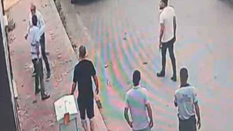 Gaziantep’te milletvekiline bıçaklı saldırı: Korumasına izin verdiği gözler önüne serildi | İşte Tüm Ayrıntıla