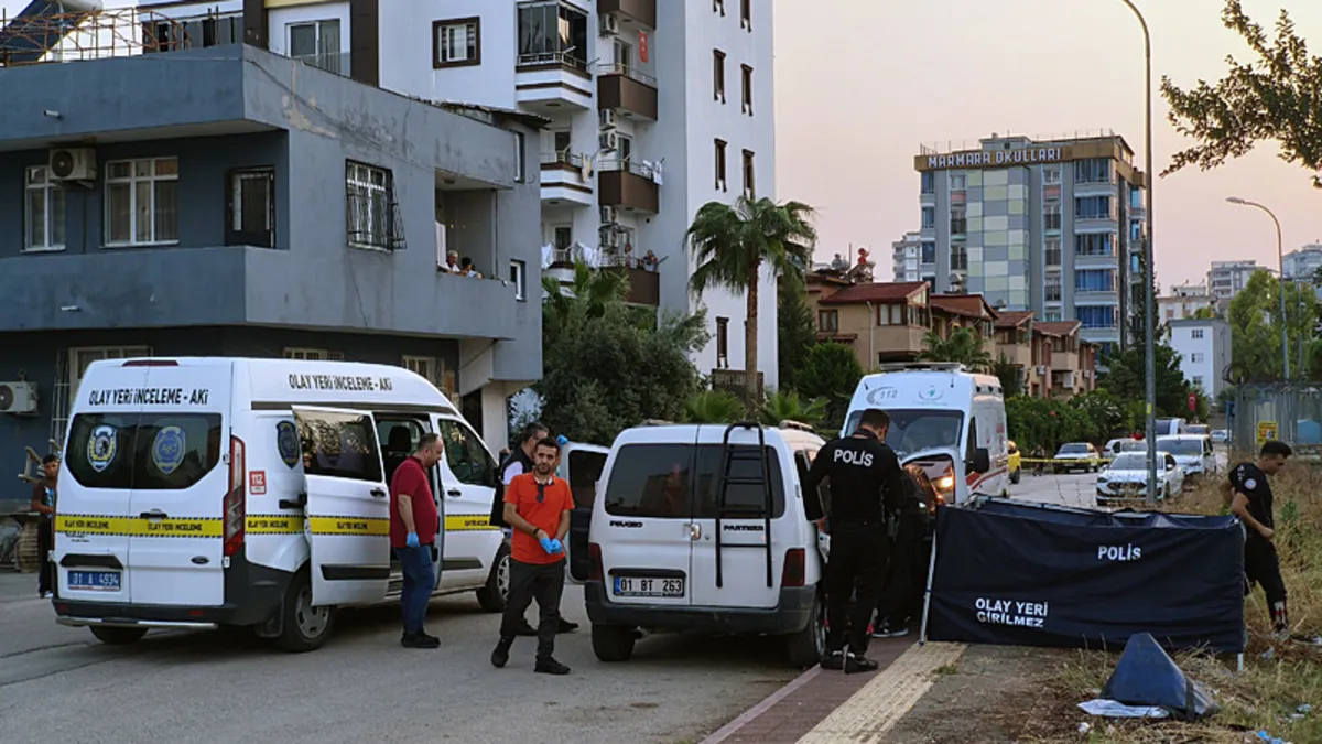 Sıcak Gündem: Adana’da alacak-verecek kavgasında kan aktı: Baba ve oğlu öldü, anne yaralı! - Son Dakika Bilgil
