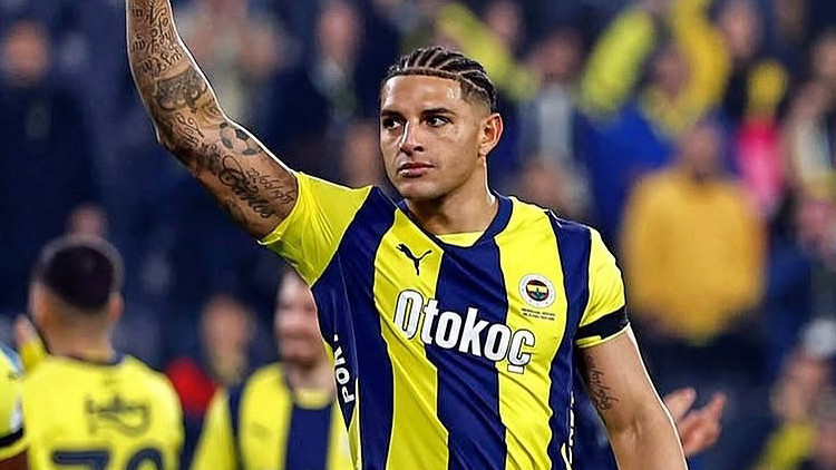 Gündemden Son Bilgiler: Como beklerken Parma, Carlos'u bitirmek istiyor - Son Dakika Bilgileri