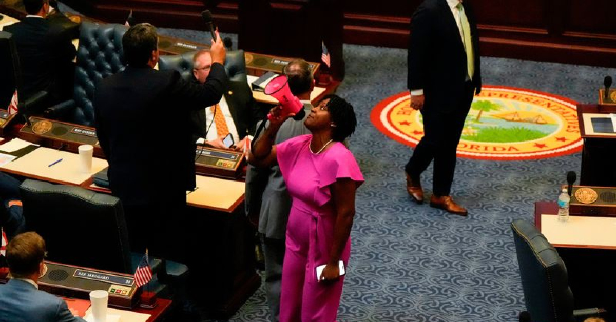 Sıcak Gündem: Florida'da kazanan Demokrat sosyalist Angie Nixon ve Merak Edilenler
