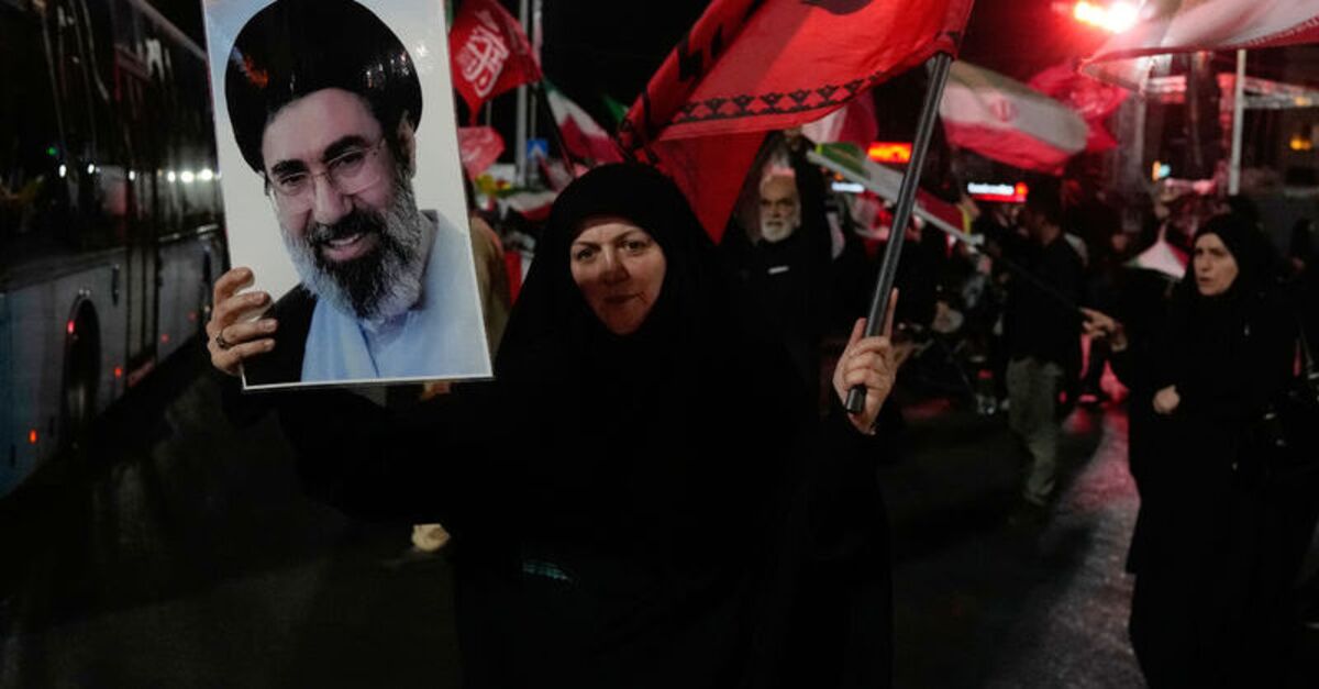 Mücteba Hamaney ortada yok, ‘eski kurtlar’ görevde ve Merak Edilenler