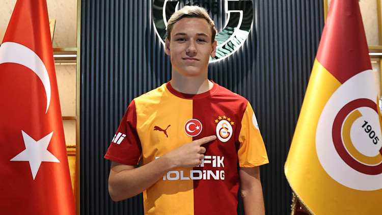 Kritik Açıklama: Aleksey Batrakov resmen Galatasaray'da! - Son Dakika Bilgileri