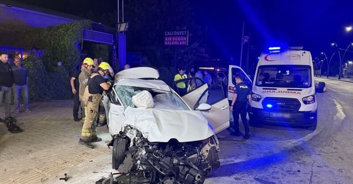 Bursa'da feci kaza: 2 ölü, 2 yaralı: Gelişmeler Takip Ediliyor