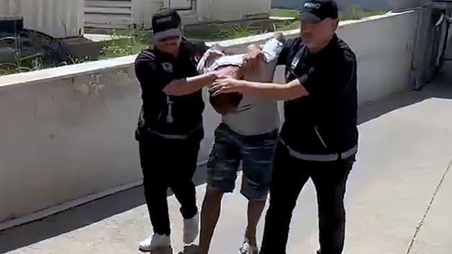 Gündemden Son Bilgiler: Kırmızı bülten ile aranıyordu: Uyuşturucu ticareti hükümlüsü Adana'da yakalandı