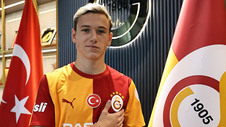 Sıcak Gündem: Aleksei Batrakov, Galatasaray tarihindeki ilk Rus futbolcu oldu: Gelişmeler Takip Ediliyor
