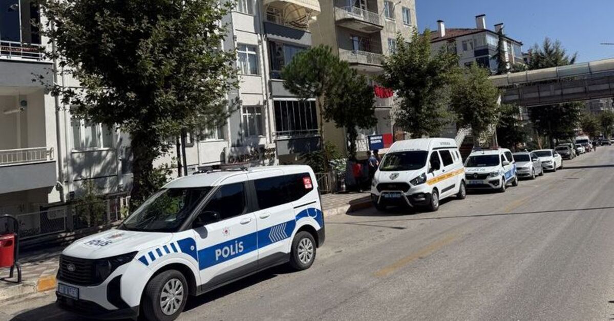 Son Gelişme: Balkondan düşen yaşlı adam öldü | İşte Tüm Ayrıntılar