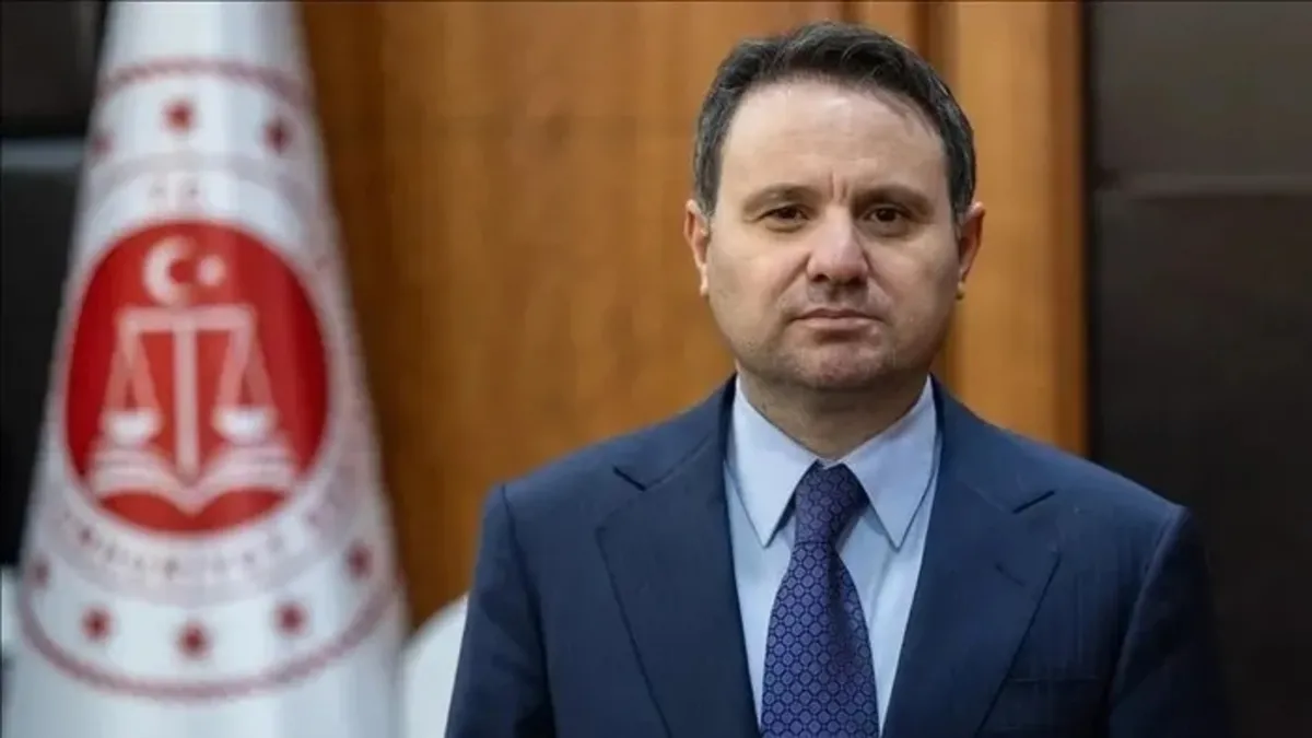 Gündemden Son Bilgiler: Bakan Gürlek’e ve Gazi Meclis’e hakaret ve küfür eden şüpheli hakkında soruşturma başl
