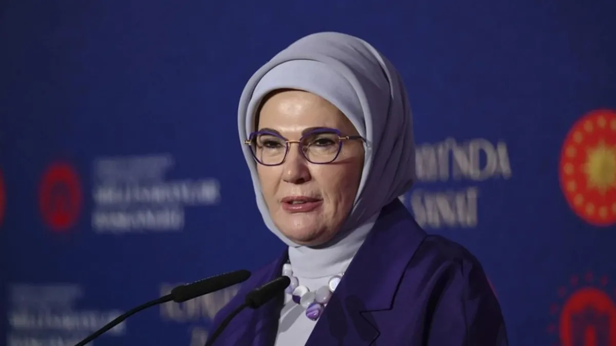 Son Gelişme: Emine Erdoğan'dan Mevlit Kandili mesajı: Tüm İslam aleminin Leyle-i Mevlid'ini tebrik ediyorum