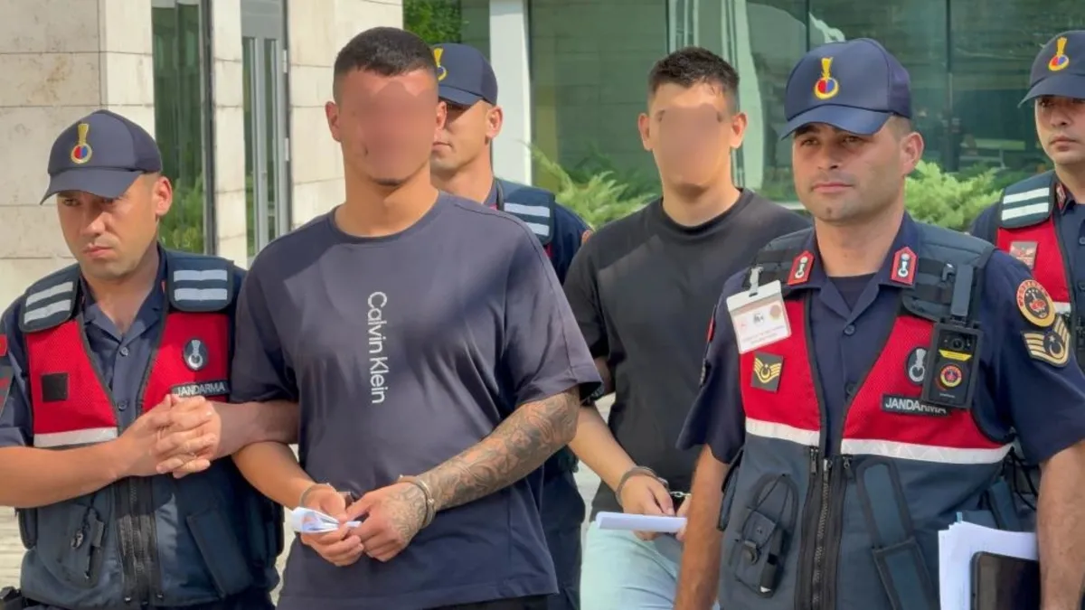 Ayrıntılar Netleşti: 14 bin liralık borç dehşeti! Issız yere götürüp taşla darbettikleri genci hastane yakının