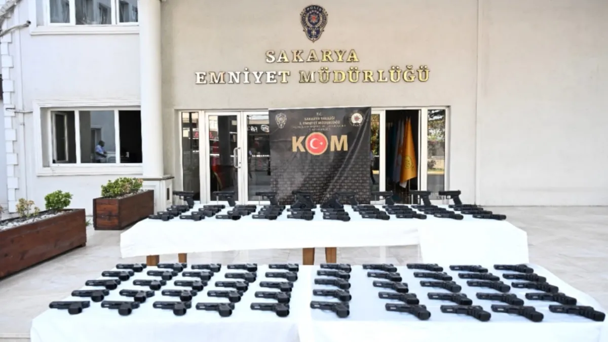 Son Gelişme: Sakarya’da kaçak silah sevkiyatına operasyon! Konya’dan İstanbul’a silah sevkiyatına Sakarya poli