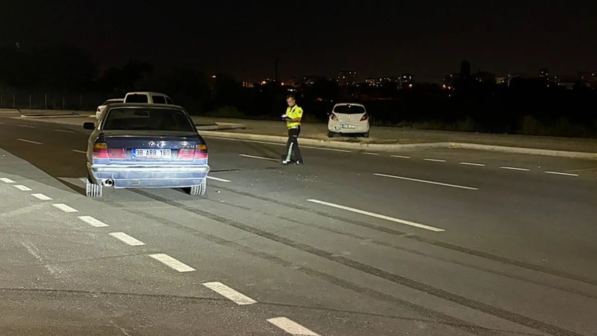 Kritik Açıklama: Oto tamircisi test için çıktığı otomobille kaza yaptı: 2 yaralı: Gelişmeler Takip Ediliyor