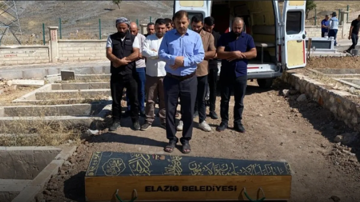 Son Gelişme: Elazığ'da acı olay! Mesire alanına yıldırım düşmesiyle 10 yaşındaki kız çocuğu yaşamını yitirdi