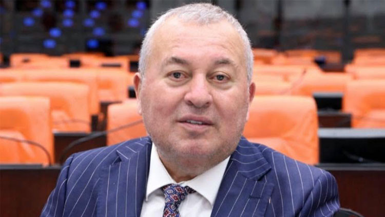 Yeni Parti İstanbul Milletvekili Enginyurt’un danışmanı Tekinoğlu yakalanarak gözaltına sevk edildi
