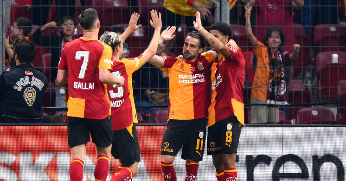 Galatasaray 3 puanı 3 golle aldı!: Gelişmeler Takip Ediliyor