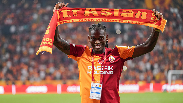 Ayrıntılar Netleşti: Galatasaray, Rafael Leao’nun maliyetini KAP’a bildirdi!