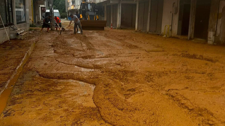 Ayrıntılar Netleşti: Giresun'da sağanak ve heyelan 2,2 milyon liralık hasara yol açtı: Çınarcık Deresi'nin taş