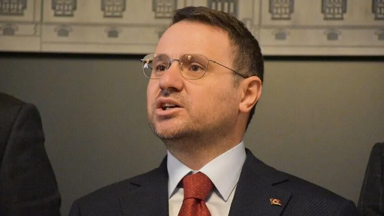 Ayrıntılar Netleşti: Uzayan davalar için '135 Alo Adalet Hattı' devrede: 3 ilde pilot uygulama resmen start al