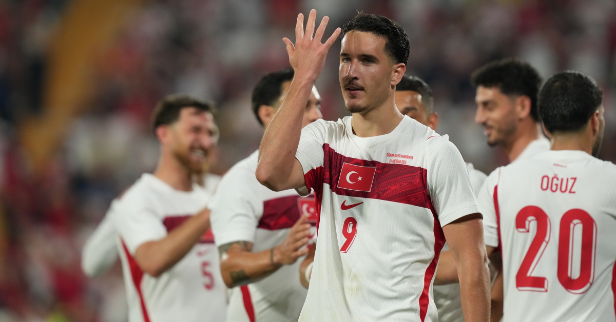 Deniz Gül, Galatasaray için İstanbul'a geliyor!