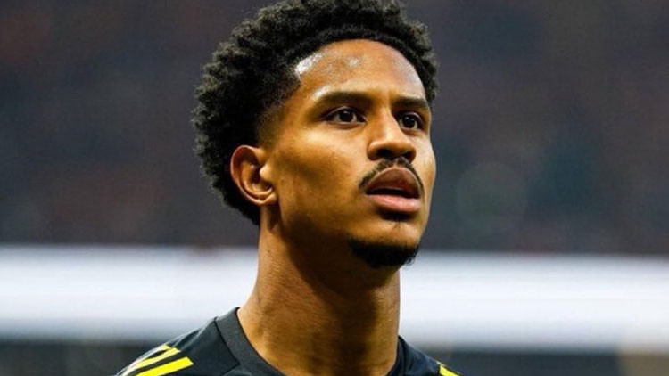 Fenerbahçe'den açıklama: Oostwerwolde ameliyat oldu | İşte Tüm Ayrıntılar