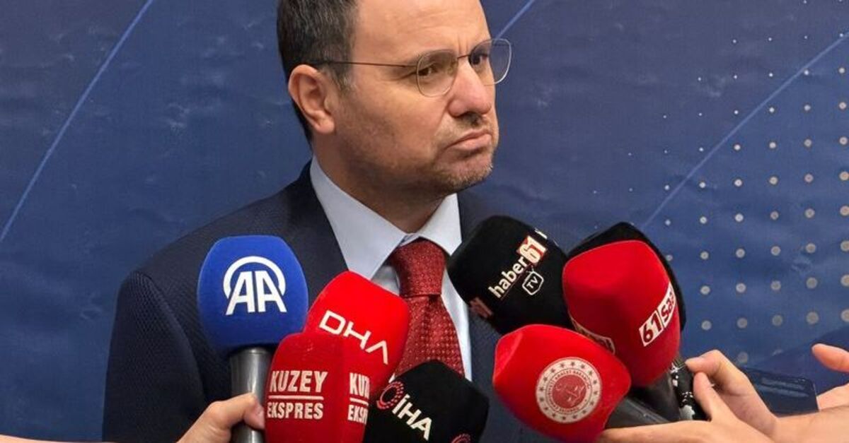 Gündemden Son Bilgiler: Yunan mevkidaşı ile görüştü ve Merak Edilenler