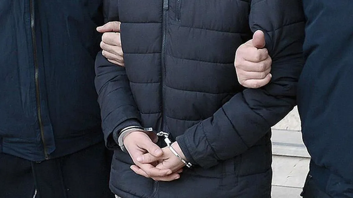 Kritik Açıklama: Esenyurt'ta 72 bin uyuşturucu hapın ele geçirildiği operasyonda 1 zanlı yakalandı