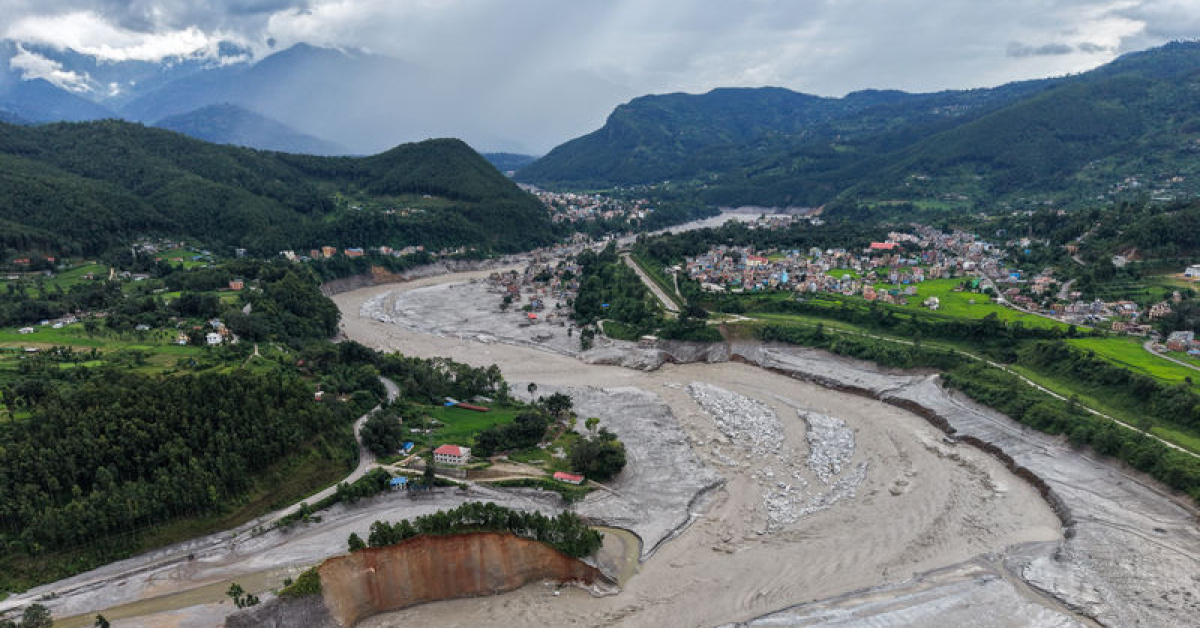 Nepal'deki yıkım böyle görüntülendi!