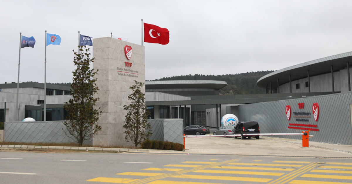 Ayrıntılar Netleşti: F.Bahçe ve Trabzonspor'a para cezası! ve Merak Edilenler