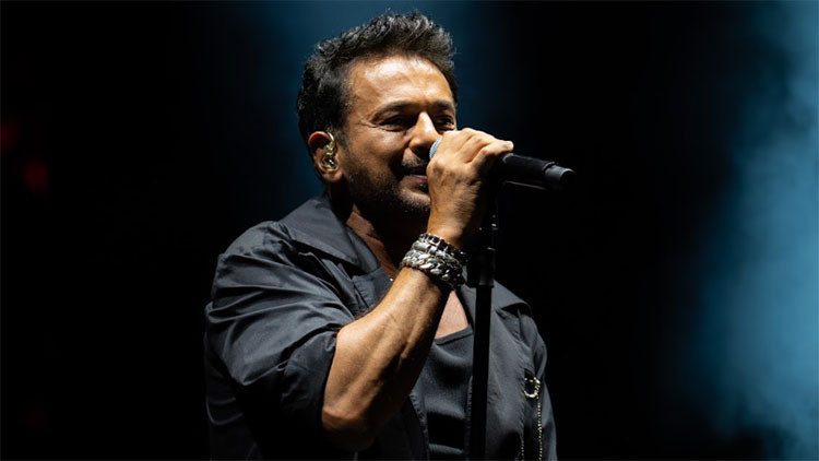 Kritik Açıklama: Afyonkarahisar’da Emre Altuğ ve Derya Bedavacı rüzgarı - Son Dakika Bilgileri