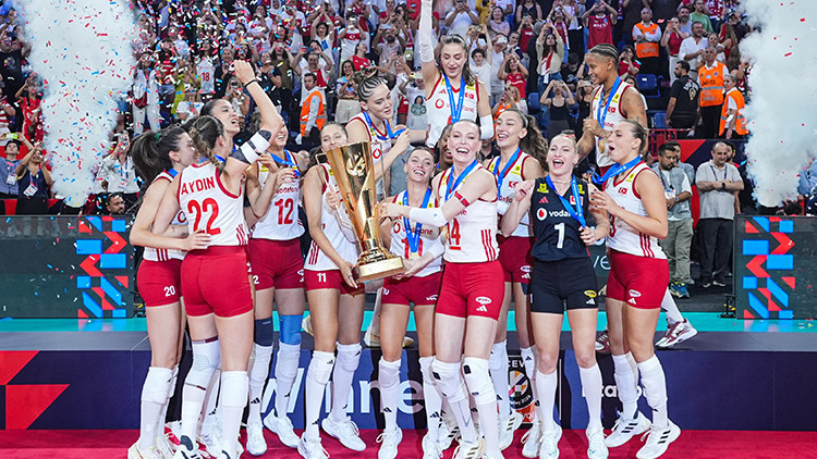 Kritik Açıklama: Türk kadın voleybolu 2026'ya damga vurdu! | İşte Tüm Ayrıntılar