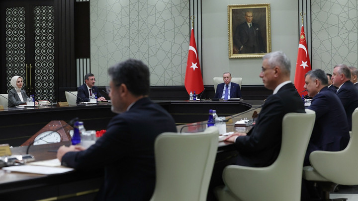 Kritik Açıklama: Kabine Toplantısı resmen start aldı: Gelişmeler Takip Ediliyor