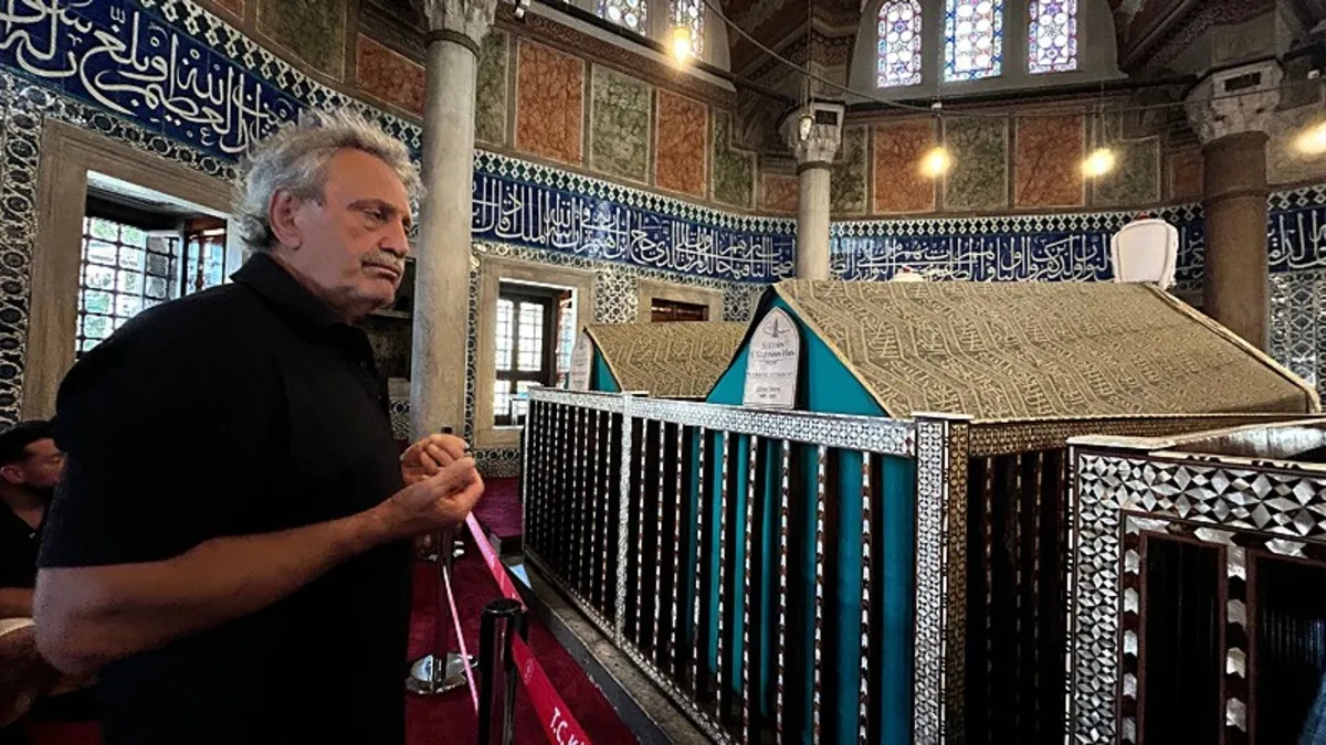 Kritik Açıklama: Kanuni Sultan Süleyman dualarla anıldı