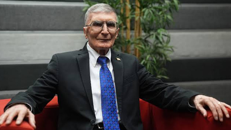 Ayrıntılar Netleşti: Azerbaycan'dan Aziz Sancar'a Şöhret Nişanı