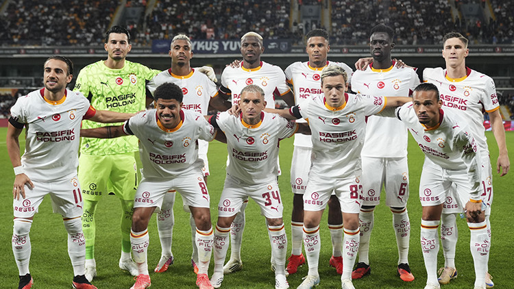 Galatasaray 3 eksikle Sporting'e konuk olacak! Kamp kadrosu resmen duyuruldu - Son Dakika Bilgileri