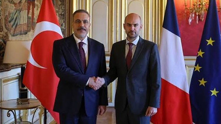 Kritik Açıklama: Dışişleri Bakanı Fidan, Fransız mevkidaşı Barrot ile görüştü