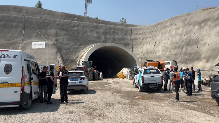 Gaziantep'te tünel inşaatında iskele faciası: 1 işçi öldü, 3 yaralı: Gelişmeler Takip Ediliyor