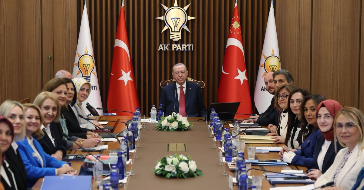 Ayrıntılar Netleşti: Kadın belediye başkanlarını kabul etti - Son Dakika Bilgileri